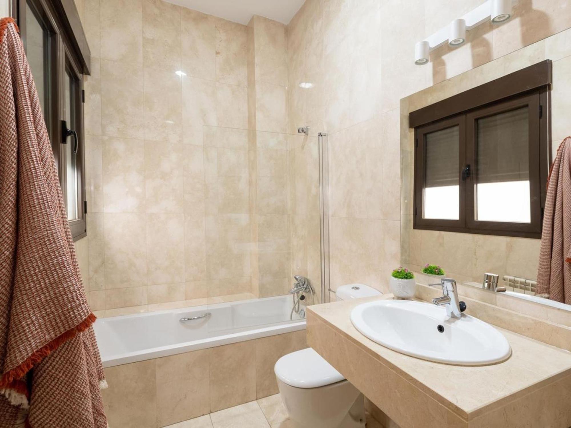 Chezmoihomes Town Hall Apartment Granada Eksteriør billede
